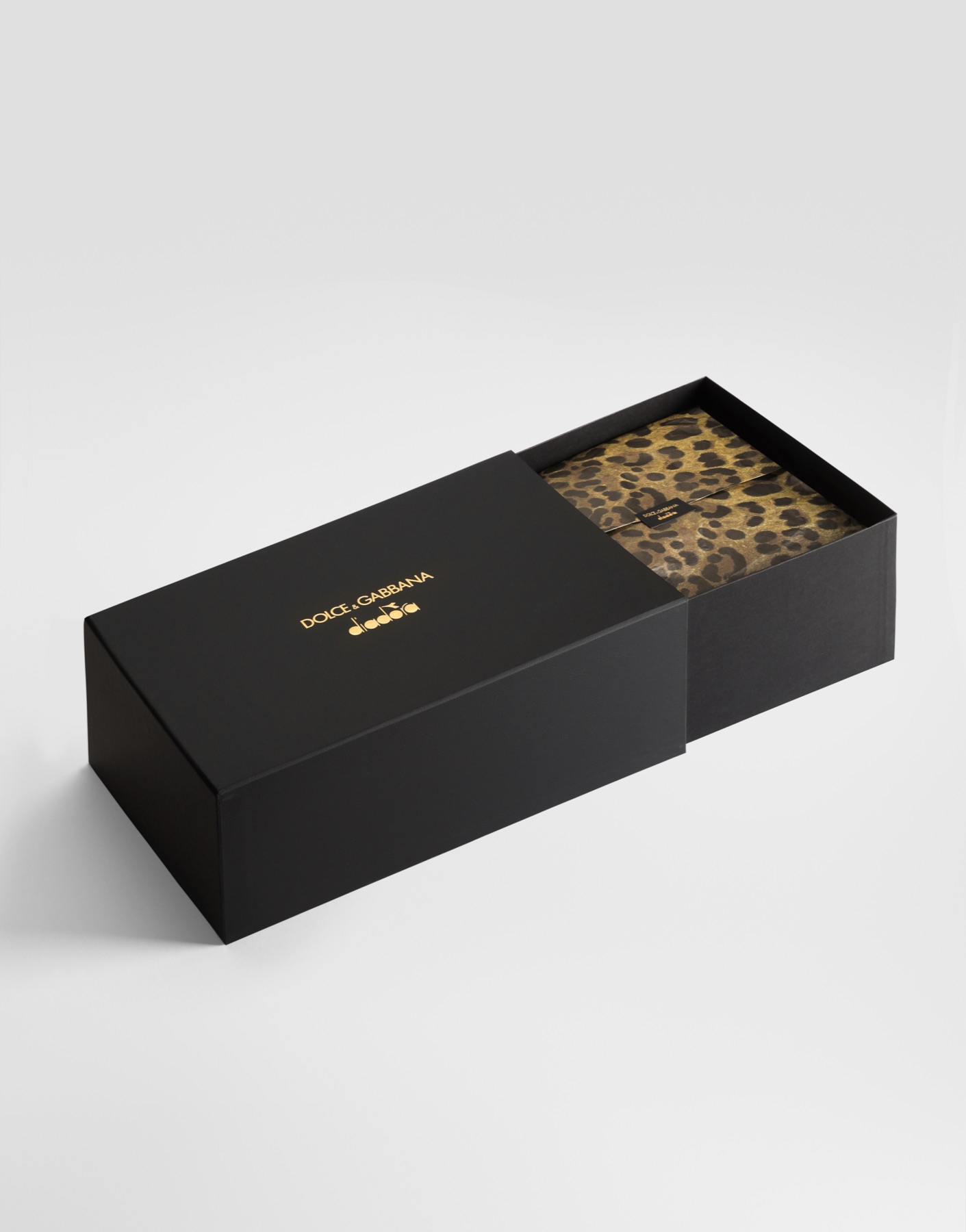 Diadora 合作鞋款 × Dolce&Gabbana AD0738DD0028I081 8